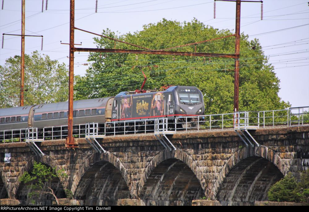 AMTK 634 on train 19 The Crescent